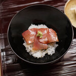 片折 - メジマグロ漬けご飯