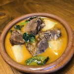 ラム肩肉の白ワイン煮込み