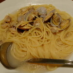 カプリチョーザ - “黒胡椒を効かせたアサリのスープ仕立て”