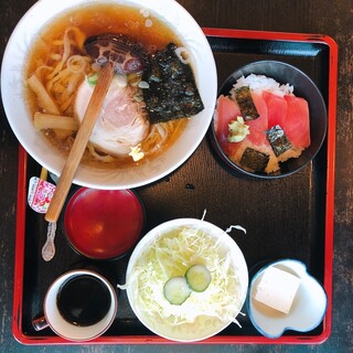 手延ラーメン寿司 大金_0