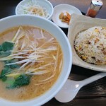 京花楼 - ラーメンランチ(1045円)