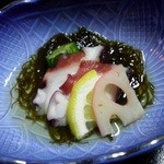 潮香苑 - たこともずくの酢の物