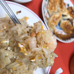 三陽軒 - 海老入大盛焼めしリフト