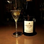 日本料理 TOBIUME - 先ずはシャンパンからスタート