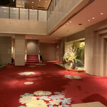 和田金 - 豪華なロビー