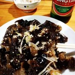 創作料理居酒屋 新屋 - キクラゲの黒酢ニンニク