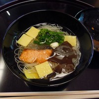日本料理 子孫 - 鱒　きくらげ　のにゅうめん　お出汁も調度です♪