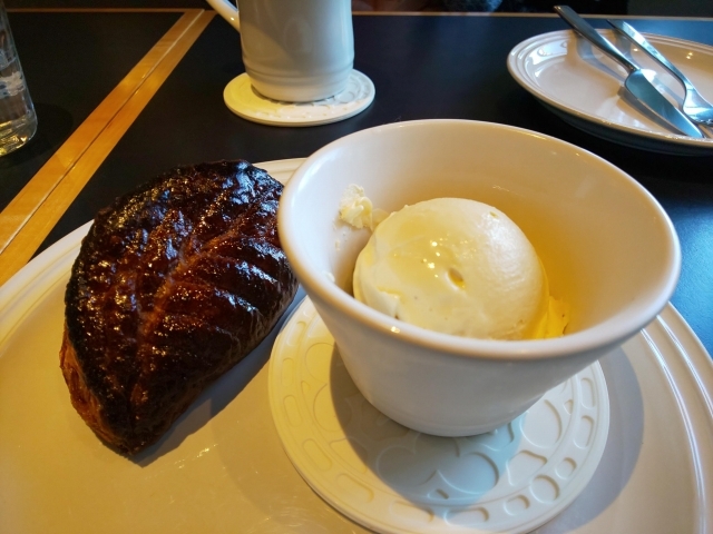 ブラッスリー コロン ウィズ ル クルーゼ Brasserie Coron With Le Creuset 西4丁目 ビストロ 食べログ ブラッスリー コロン ウィズ ル クルーゼ Brasserie Coron With Le Creuset 西4丁目 ビストロ 食べログ
