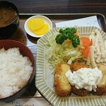 キッチンタカキ - しっかりした和風洋食屋さんですね(。^。^。)