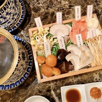 Shangri-La's secret ROPPONGI - きのこ8種盛り合わせ