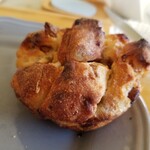 ブーランジェリーランプパティスリーシオン - いちじくとマカダミア240円