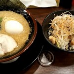 横浜家系ラーメン ガチ家 - 