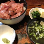 食事処 たけ - 中トロの漬け丼