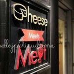 Cheese Meets Meat - 