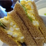 カマラード珈琲店 - モーニングのサンドイッチ