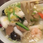 (料理)海鮮麺①