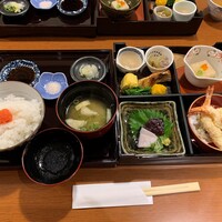 和み酒 仁 - 仁弁当：見目麗しく、美味しそう！