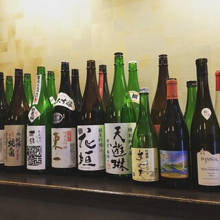 日本酒約30種類、本格焼酎・ワインで粋に楽しむ蕎麦屋酒