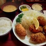 築地 とんき - カキフライ定食　タルタル付き