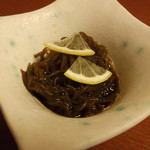 やじろべえ - もずく