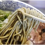 破壊的イノベーション - 小麦感の強い麺。