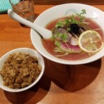 麺屋 六感堂 - 鰤の山椒焼き炊込みご飯＋THE BRILLIANT GREEN MEN (鰤大根らーめん)