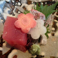 花山椒 - ◼️お造り
                    鯛の松皮造り　鮪