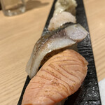 Sushi Sake Sakana Sugitama - サーモン&とろ〆さば&帆立貝柱(炙り)！