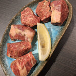 塩ホルモン 周吾 - 厚切り牛サガリ♬