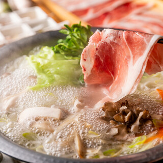 GINZA 春夏秋豚_2