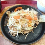 厚木パーキングエリア 内回り - 豚野菜炒め定食