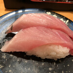 Sushi Kuine - ぶり290円