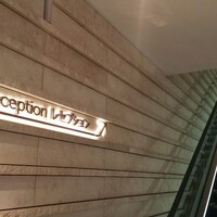 オールデイダイニング オアシスガーデン - 2階のレセプションからエレベーターに乗り換えます