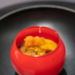 プレゼンテ スギ - 2020.2 館山アナグマすき焼き（アナグマの中骨と赤ワインと魚醤ガルム）タマゴタケ 菊芋ペースト 卵黄