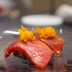 プレゼンテ スギ - 2020.2 杉寿司（ガルムと昆布でGVした大間本鮪中トロ インサラータ・ディ・リゾ ピエモンテ産ウインタートリュフ セミドライ卵黄カラスミ）