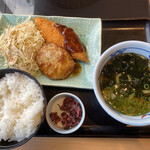 Washoku Sato - 日替わり定食とりつくねと白身魚フライ