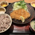 Ootoya - 四元豚ロースかつ定食(970円)