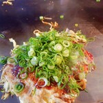 Okonomiyaki Teppan Yaki Kuraya - 肉玉うどん　ねぎかけ　700円