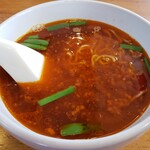 千早苑 - 台湾ラーメン（ハーフ）　528円