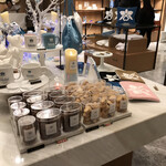 ハレクラニ 沖縄 - 1階のショップ　