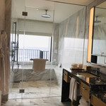 ハレクラニ 沖縄 - お風呂から海が見えました♪