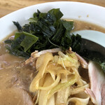 ラーメンショップ - 卓上のわかめ投入