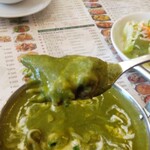 インドレストラン キッチンキング 狭山ヶ丘店 - このぐらいの鶏肉が4欠片