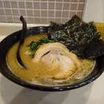 猪子家 - デフォルトラーメン税込み720円