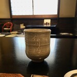 信川円 - 柔らかい白萩の筒茶碗