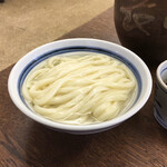 長田うどん - やっぱ、すごい
      めちゃくちゃうまそう