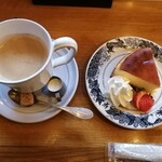 グルテンフリーカフェ タマクーヘン - グルテンフリーチーズケーキとコーヒー