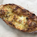 ブーランジェリー フルーレタン - アンチョビチーズ