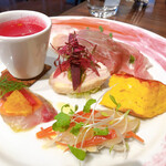 トラットリアビコローレヨコハマ - 