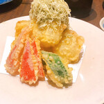 お酒と和彩 いづる - この大根の天ぷらが絶品過ぎる。外はカリっと中はトロっと…必食メニュー